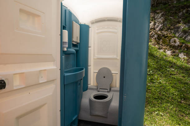 Best Construction site porta potty rental  in Combine, TX
